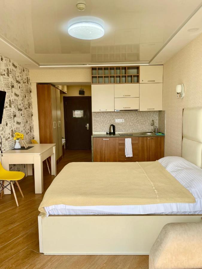Sea View Apartments Orbi Beach Tower Batumi Exteriör bild